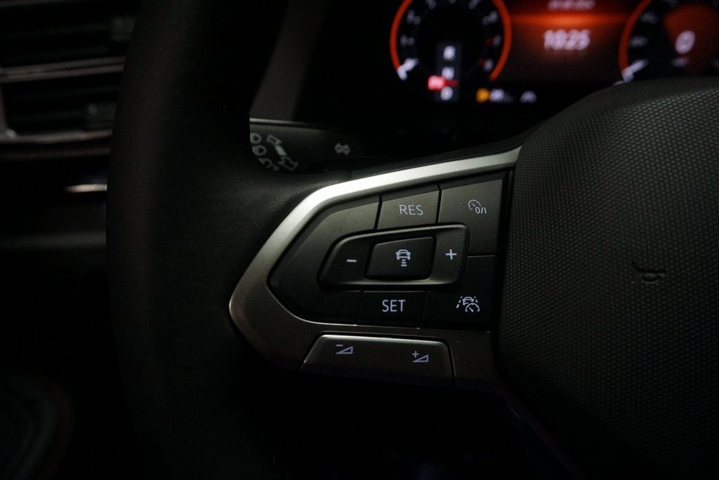 2024 Volkswagen Atlas 2.0T Peak Edition SE w/Technology