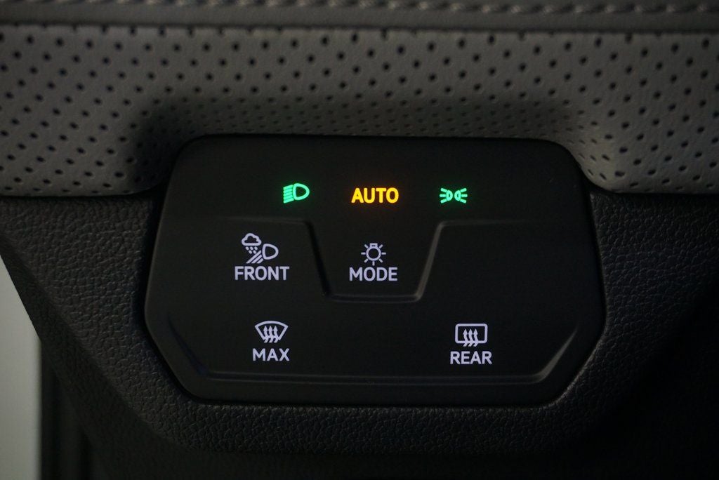 2024 Volkswagen Atlas 2.0T Peak Edition SE w/Technology