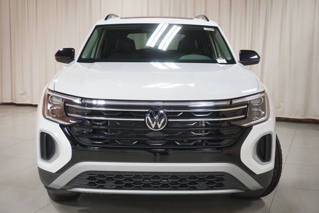 2024 Volkswagen Atlas 2.0T Peak Edition SE w/Technology