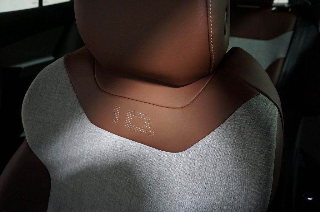 2025 Volkswagen ID.4 Pro