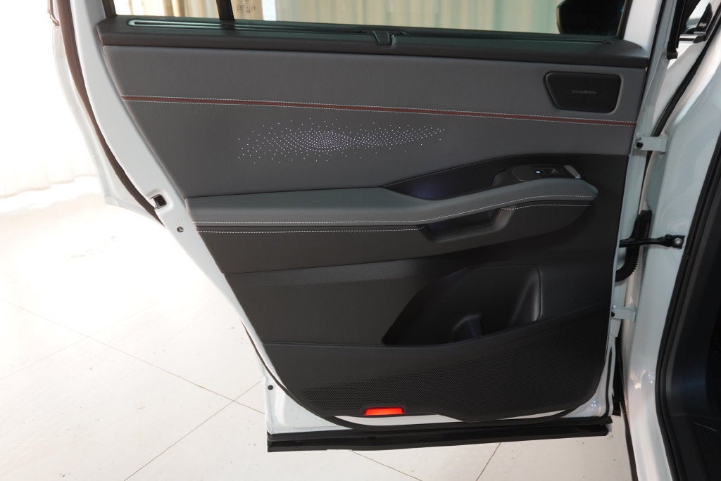 2027 Volkswagen Atlas SEL Premium R-Line