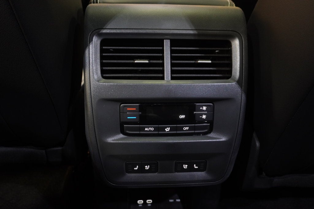 2027 Volkswagen Atlas SEL Premium R-Line