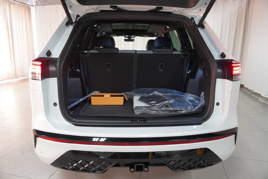 2027 Volkswagen Atlas SEL Premium R-Line