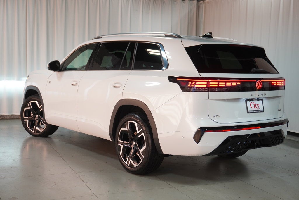 2027 Volkswagen Atlas SEL Premium R-Line