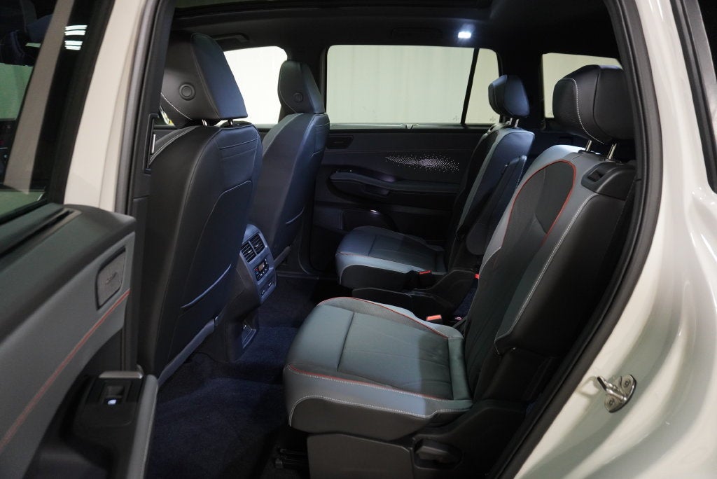 2027 Volkswagen Atlas SEL Premium R-Line