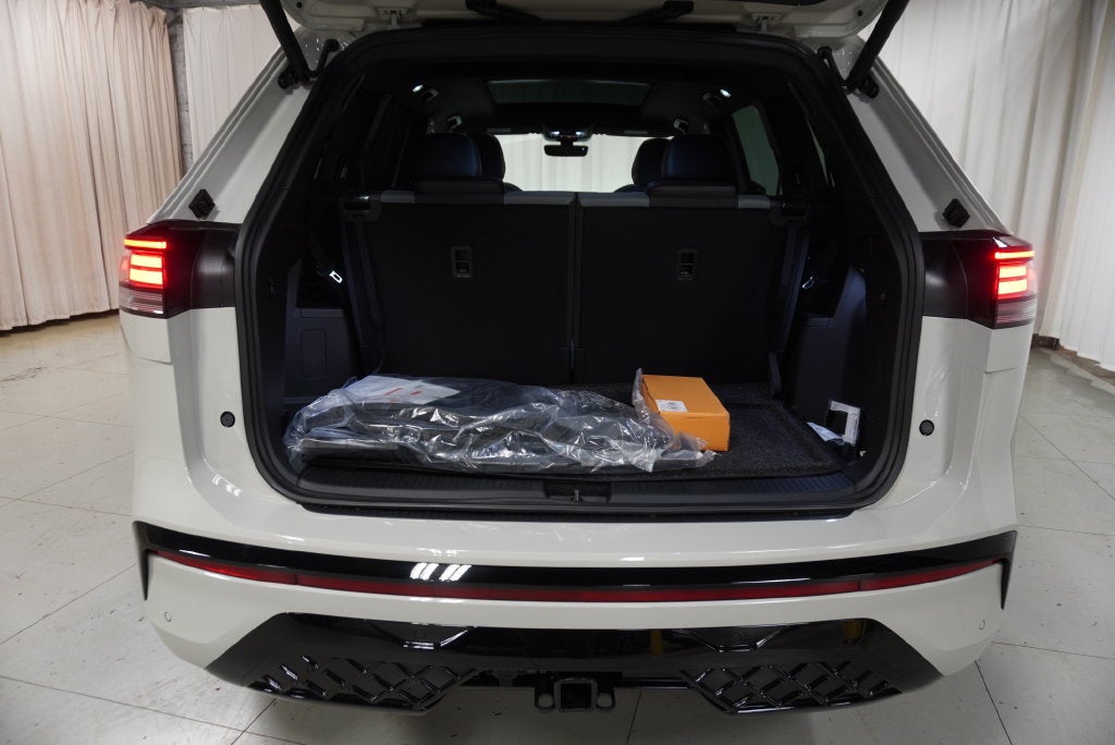 2027 Volkswagen Atlas SEL Premium R-Line