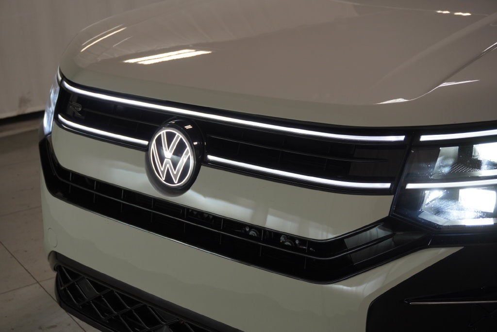 2027 Volkswagen Atlas SEL Premium R-Line