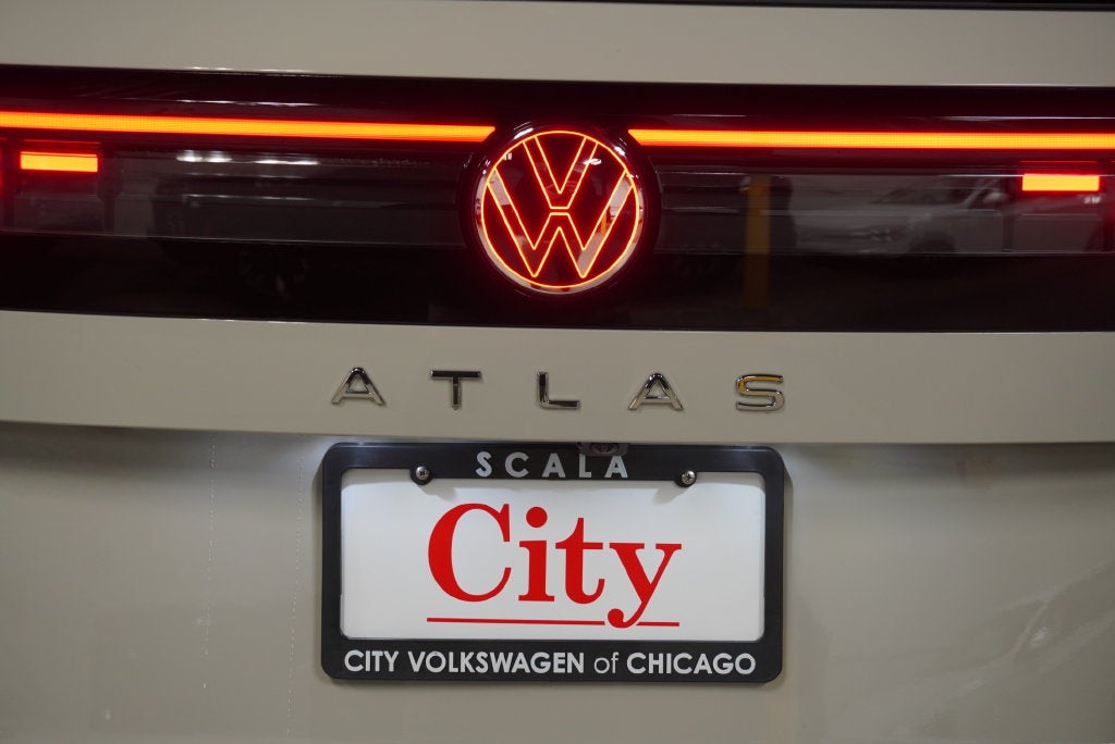 2027 Volkswagen Atlas SEL Premium R-Line