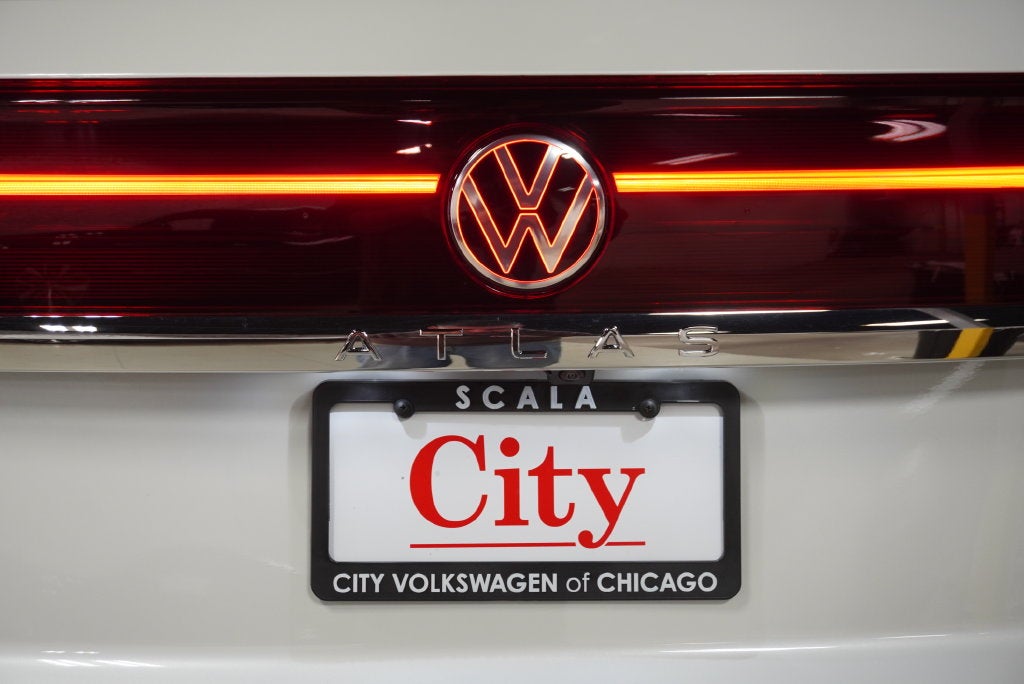 2026 Volkswagen Atlas Cross Sport SEL Premium R-Line