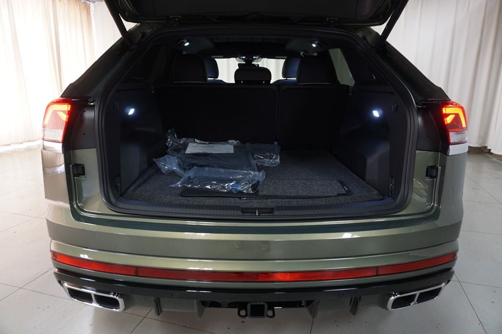 2026 Volkswagen Atlas Cross Sport 2.0T SEL Premium R-Line
