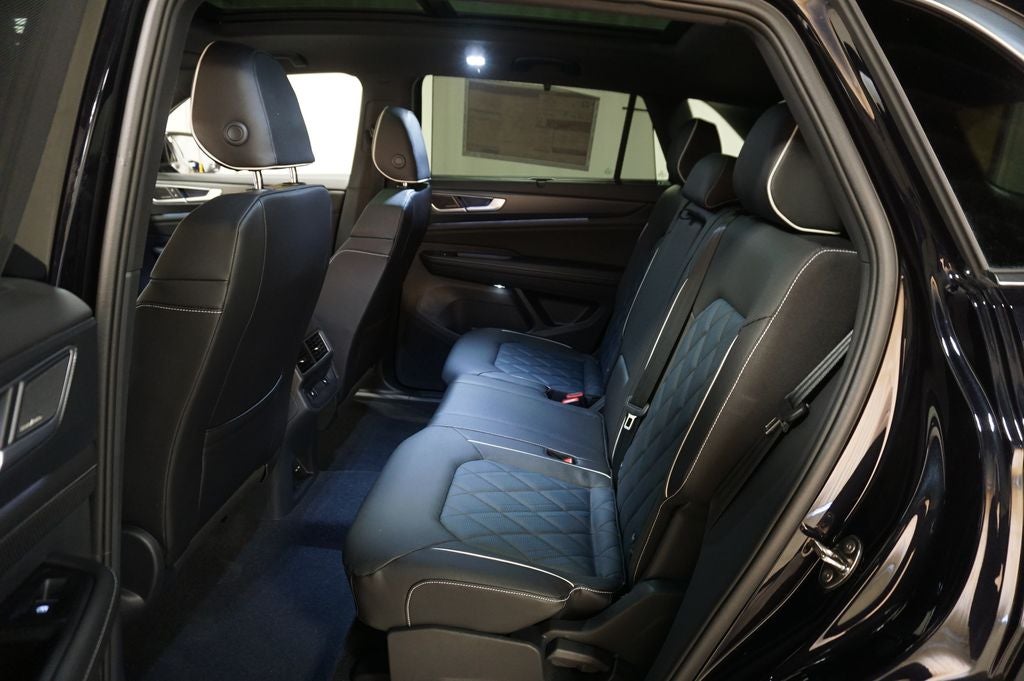 2026 Volkswagen Atlas Cross Sport 2.0T SEL Premium R-Line