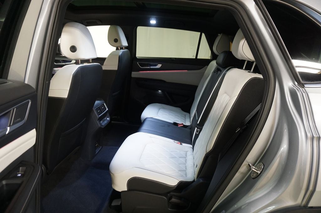 2024 Volkswagen Atlas Cross Sport 2.0T SEL Premium R-Line