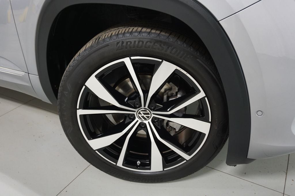 2024 Volkswagen Atlas Cross Sport 2.0T SEL Premium R-Line