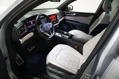 2024 Volkswagen Atlas Cross Sport 2.0T SEL Premium R-Line
