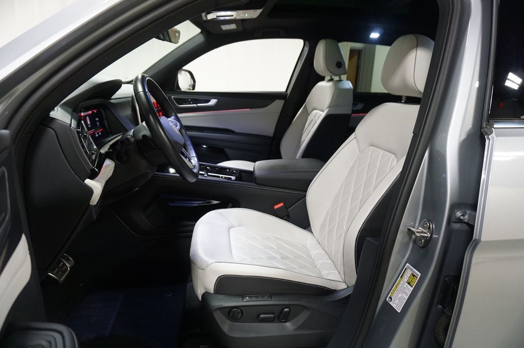 2024 Volkswagen Atlas Cross Sport 2.0T SEL Premium R-Line