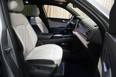 2024 Volkswagen Atlas Cross Sport 2.0T SEL Premium R-Line