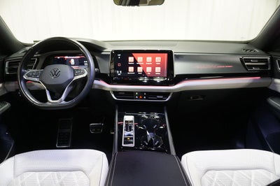 2024 Volkswagen Atlas Cross Sport 2.0T SEL Premium R-Line