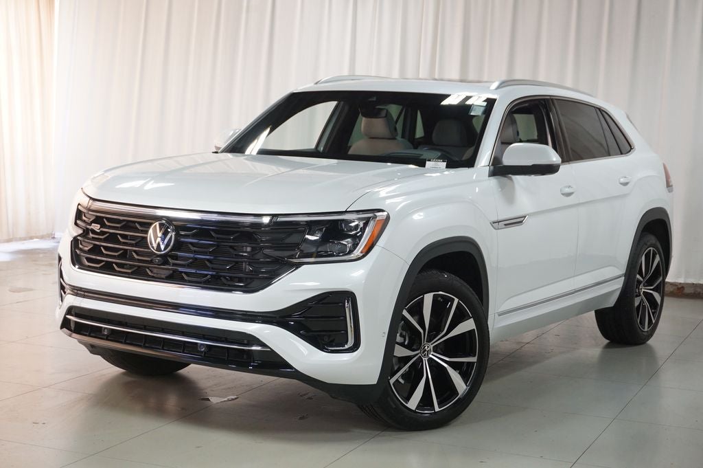 2025 Volkswagen Atlas Cross Sport 2.0T SEL Premium R-Line