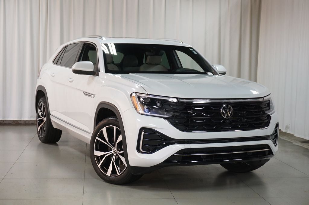 2025 Volkswagen Atlas Cross Sport 2.0T SEL Premium R-Line