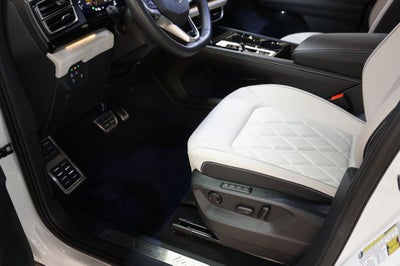 2025 Volkswagen Atlas Cross Sport 2.0T SEL Premium R-Line