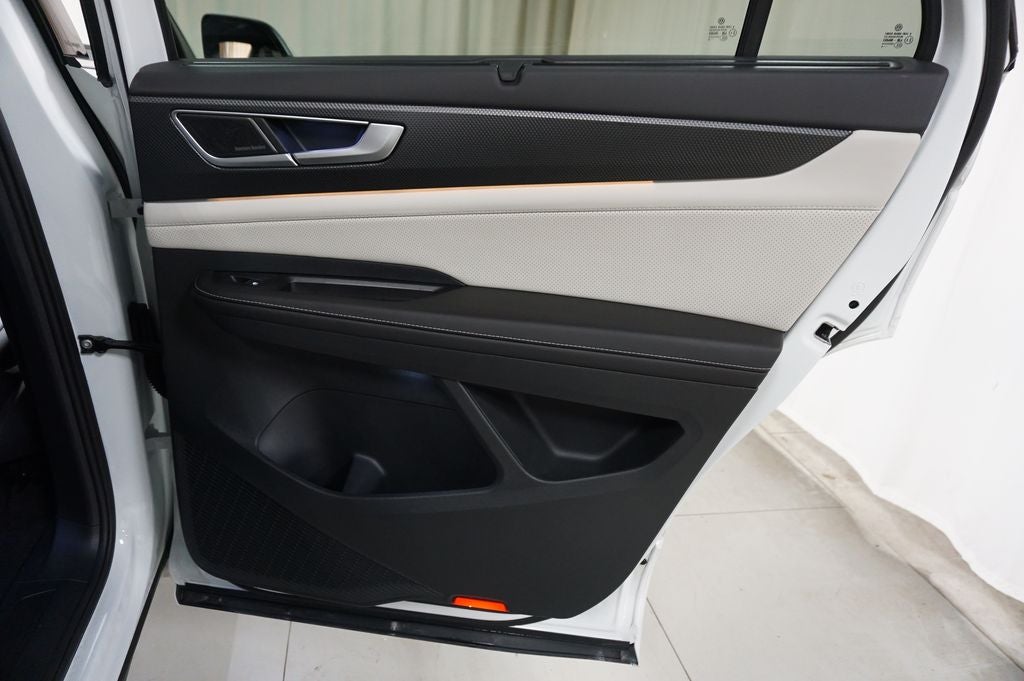 2025 Volkswagen Atlas Cross Sport 2.0T SEL Premium R-Line