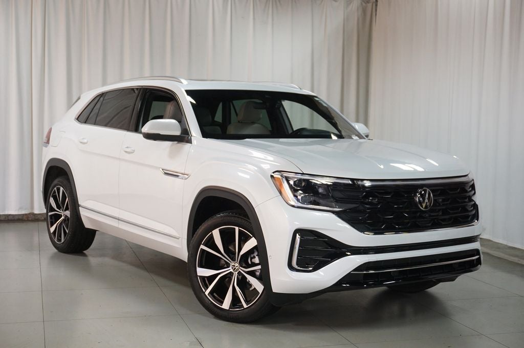2025 Volkswagen Atlas Cross Sport 2.0T SEL Premium R-Line