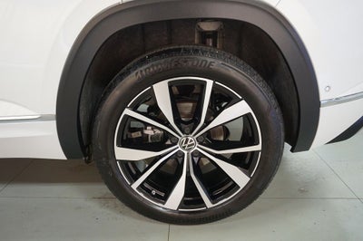 2025 Volkswagen Atlas Cross Sport 2.0T SEL Premium R-Line