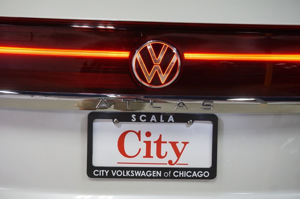 2025 Volkswagen Atlas Cross Sport 2.0T SEL Premium R-Line
