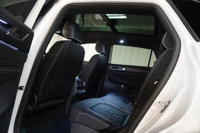 2025 Volkswagen Atlas Cross Sport 2.0T SEL Premium R-Line