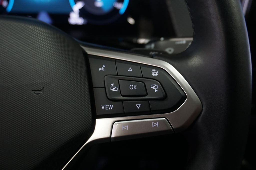 2025 Volkswagen Atlas Cross Sport 2.0T SEL Premium R-Line