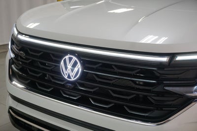 2025 Volkswagen Atlas Cross Sport 2.0T SEL Premium R-Line