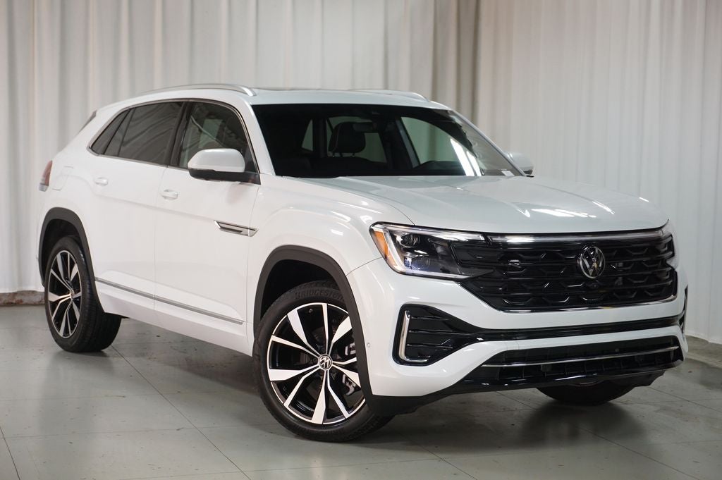 2025 Volkswagen Atlas Cross Sport 2.0T SEL Premium R-Line