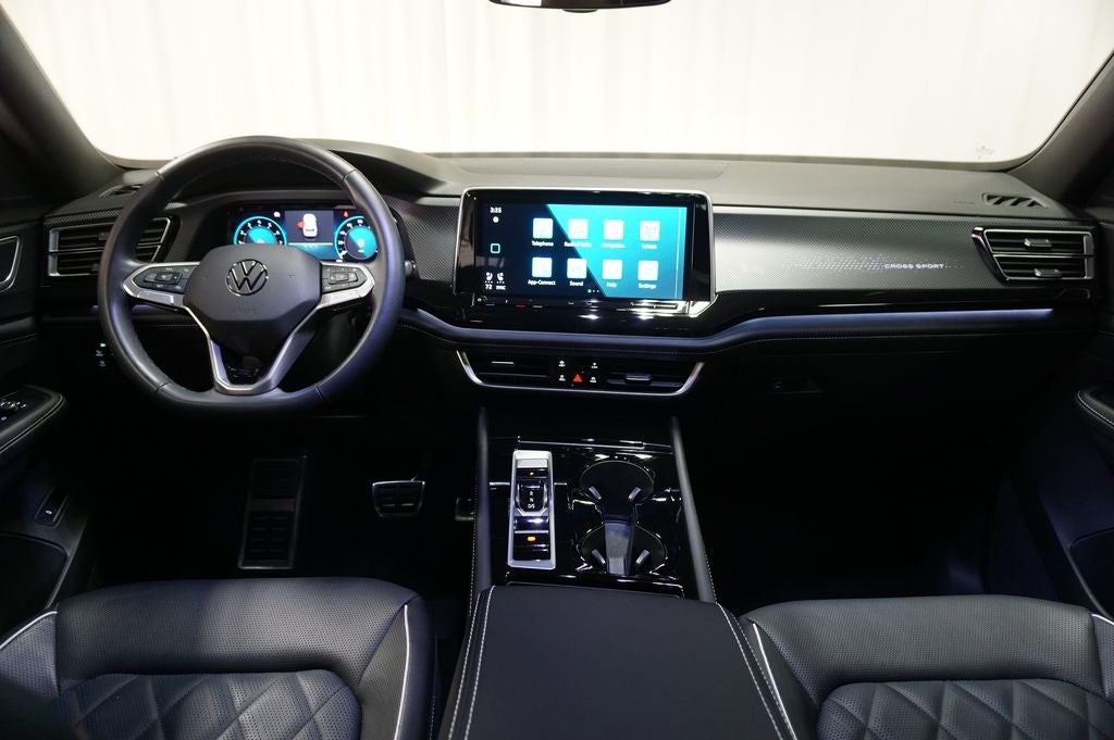 2025 Volkswagen Atlas Cross Sport 2.0T SEL Premium R-Line