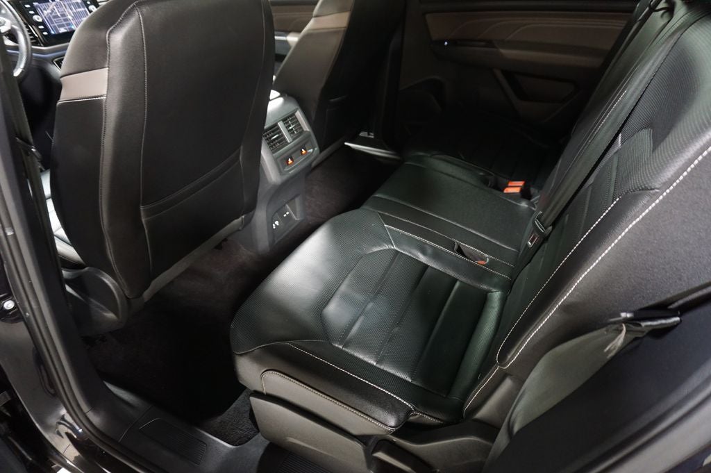 2021 Volkswagen Atlas Cross Sport 3.6L V6 SEL Premium R-Line