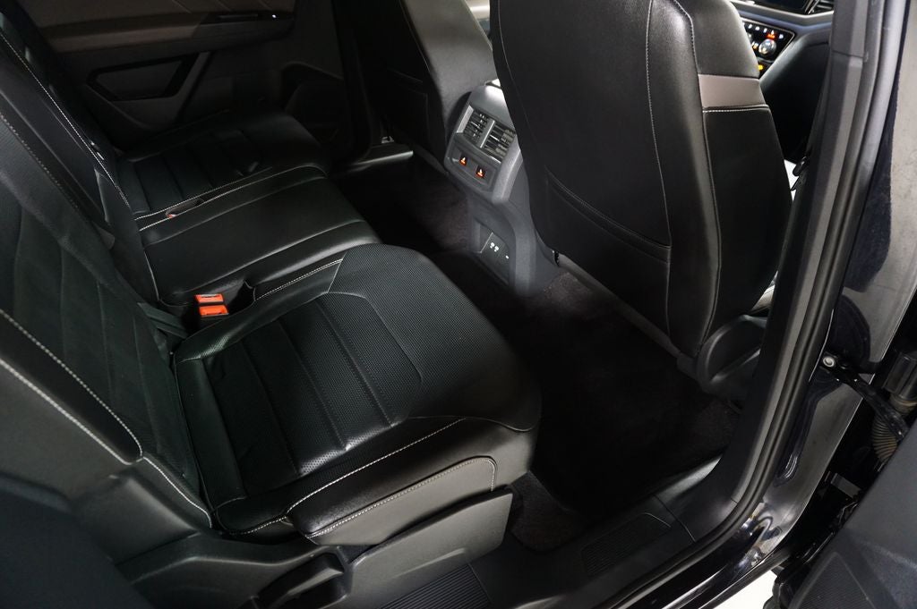 2021 Volkswagen Atlas Cross Sport 3.6L V6 SEL Premium R-Line