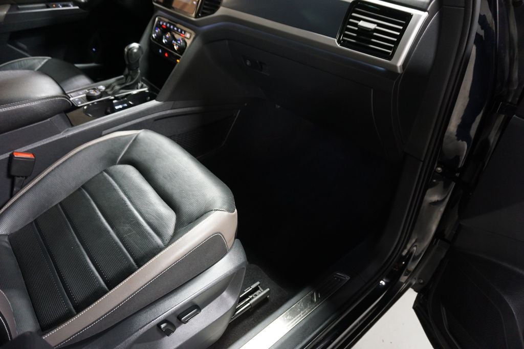 2021 Volkswagen Atlas Cross Sport 3.6L V6 SEL Premium R-Line