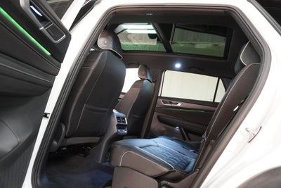 2025 Volkswagen Atlas Cross Sport 2.0T SEL Premium R-Line