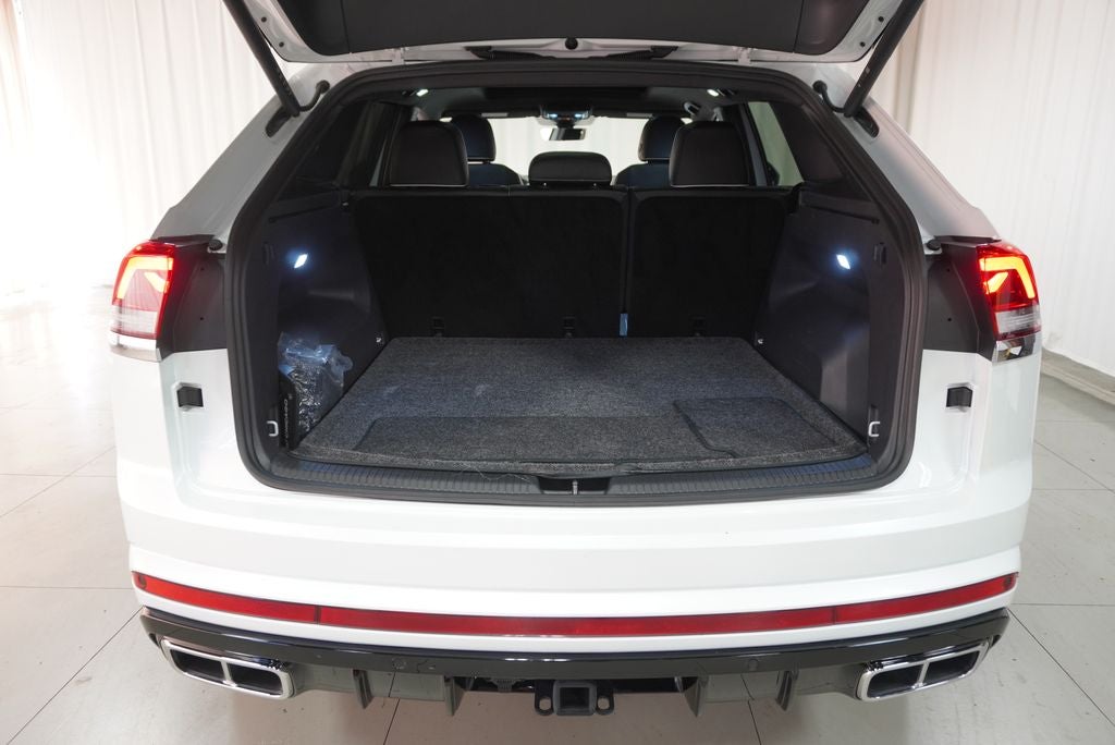 2025 Volkswagen Atlas Cross Sport 2.0T SEL Premium R-Line