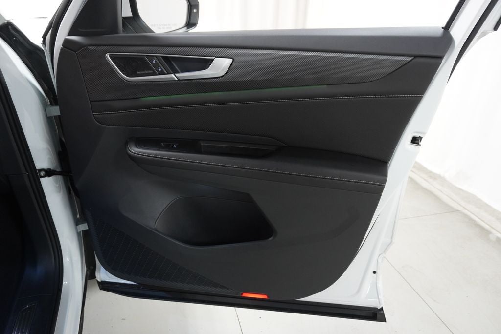2025 Volkswagen Atlas Cross Sport 2.0T SEL Premium R-Line