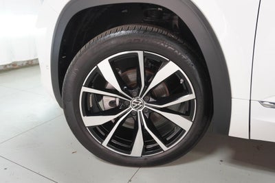 2025 Volkswagen Atlas Cross Sport 2.0T SEL Premium R-Line