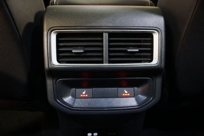 2025 Volkswagen Atlas Cross Sport 2.0T SEL Premium R-Line