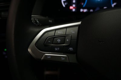 2025 Volkswagen Atlas Cross Sport 2.0T SEL Premium R-Line