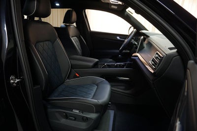 2025 Volkswagen Atlas Cross Sport 2.0T SEL Premium R-Line