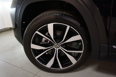 2025 Volkswagen Atlas Cross Sport 2.0T SEL Premium R-Line