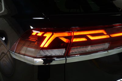 2025 Volkswagen Atlas Cross Sport 2.0T SEL Premium R-Line