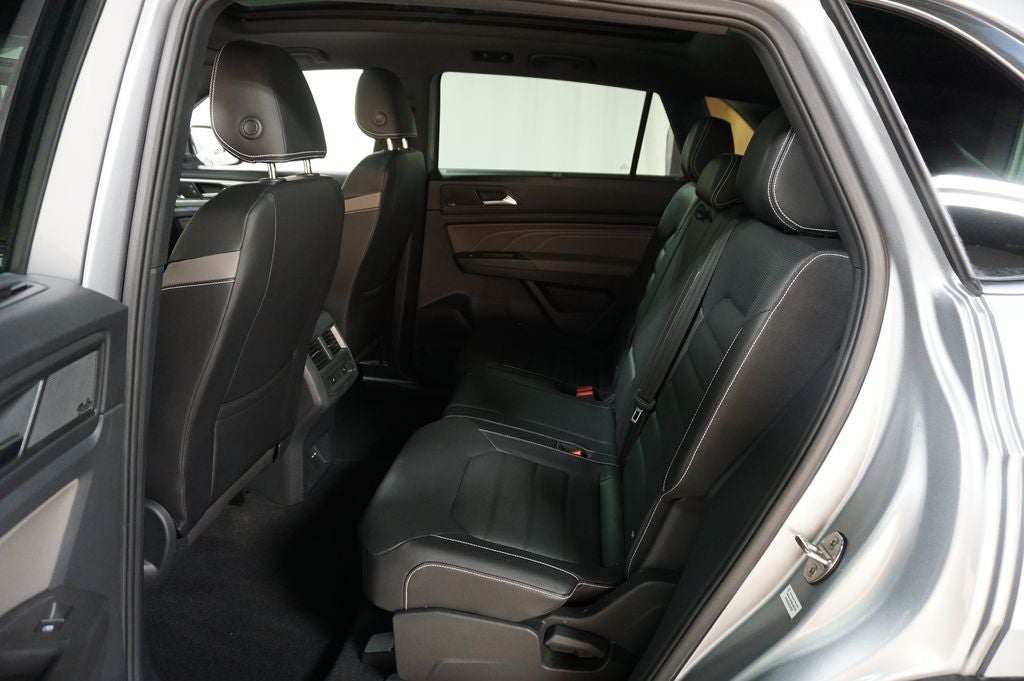 2023 Volkswagen Atlas Cross Sport 3.6L V6 SEL Premium R-Line