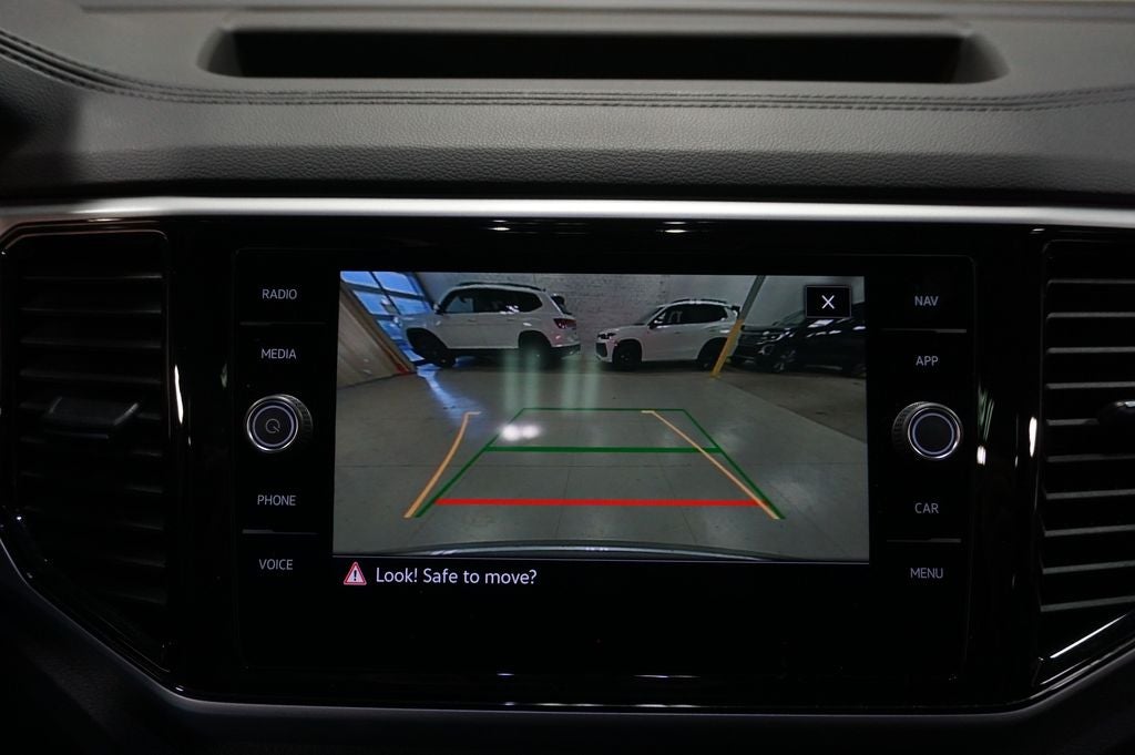 2023 Volkswagen Atlas Cross Sport 3.6L V6 SEL Premium R-Line