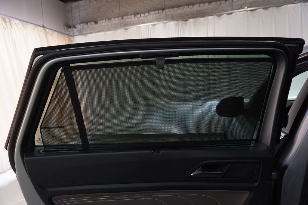 2023 Volkswagen Atlas Cross Sport 3.6L V6 SEL Premium R-Line