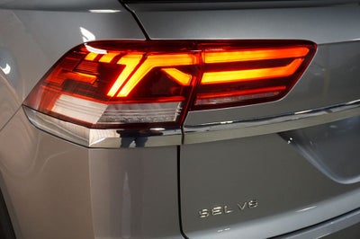2023 Volkswagen Atlas Cross Sport 3.6L V6 SEL Premium R-Line