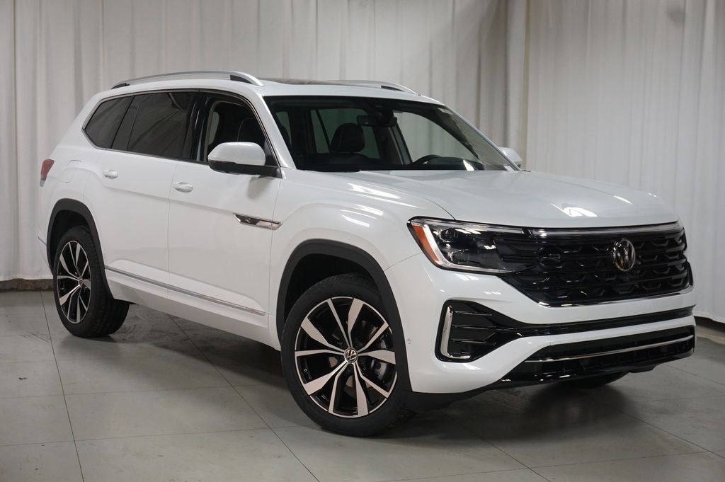 2026 Volkswagen Atlas 2.0T SEL Premium R-Line